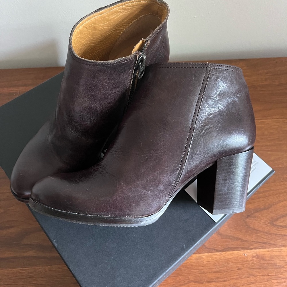 Gorgeous deep brown leather ankle boots by Hope Stockholm! Nearly new, size 7.